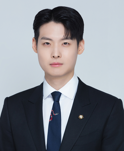 홍푸른 변호사